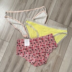 Calvin Klein Panties Set- of 3 - size Small